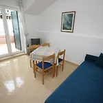 By The Sea - 4198 Apartman