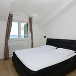 Apartment Apartments By The Sea Vodice - 4198