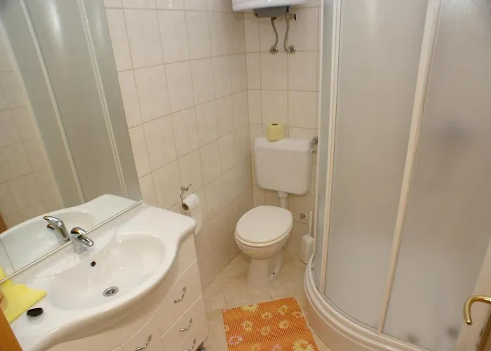 Apartman Apartments By The Sea Vodice - 4198