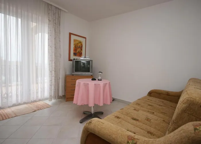 Apartman Apartments By The Sea Vodice - 4198