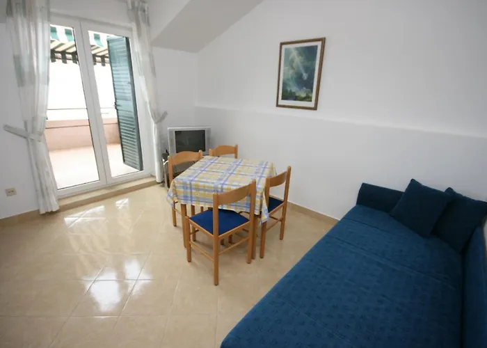Apartments By The Sea Vodice - 4198 Apartman