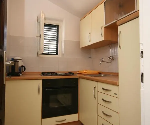 Apartman Apartments By The Sea Vodice - 4198 *