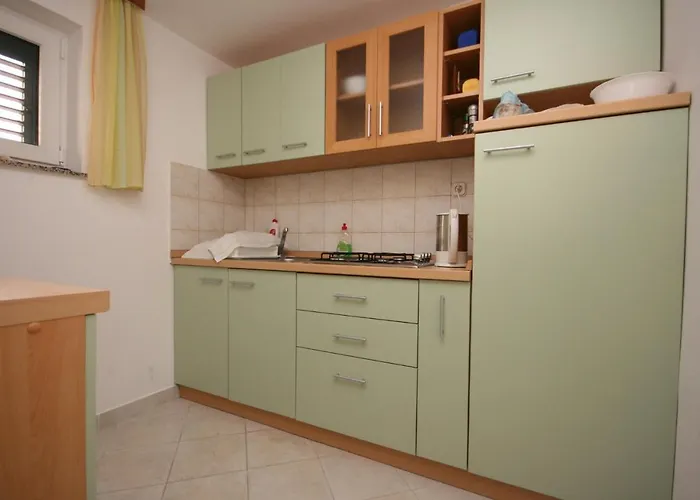 Apartments By The Sea Vodice - 4198 Apartman Vodice